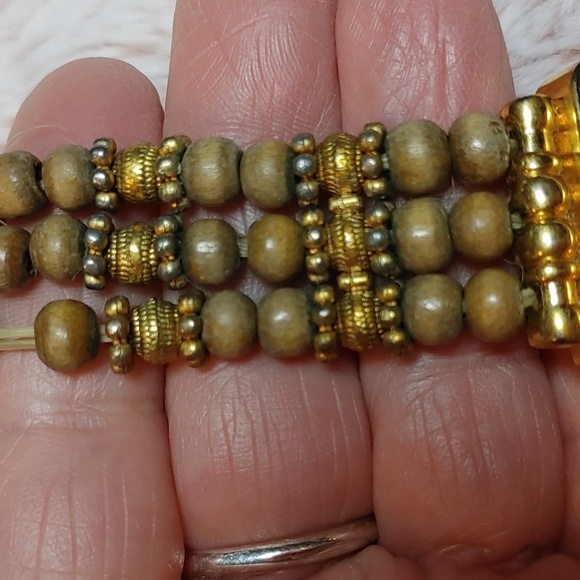 Vintage Gold Tone Quartz Square Face Watch with Wooden Beads - Picture 5 of 7